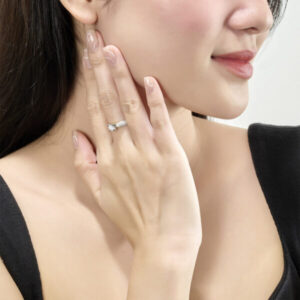 nhẫn cầu hôn peonia vàng 18k